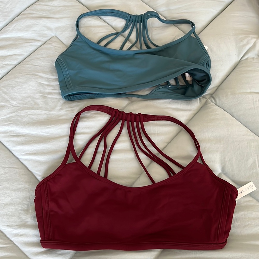 Gently used lululemon size 8 sports bras